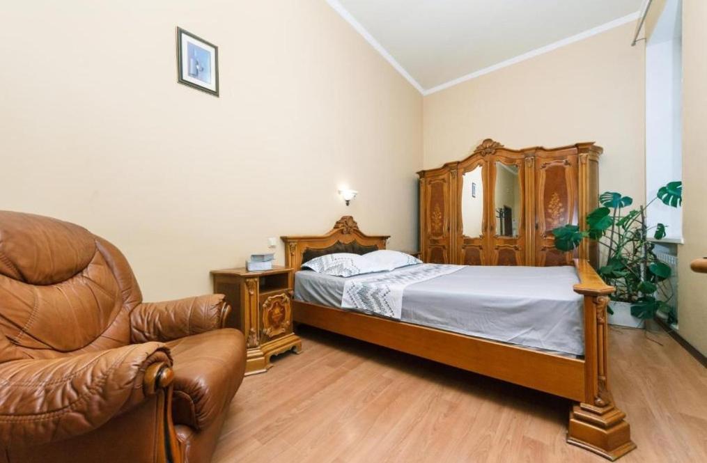 קייב Apartment - Independence Square מראה חיצוני תמונה