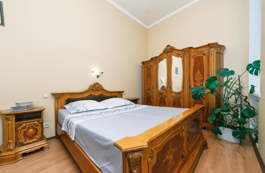 קייב Apartment - Independence Square מראה חיצוני תמונה